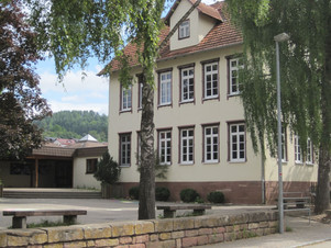 Schulgebäude Gültlingen und Sulz am Eck